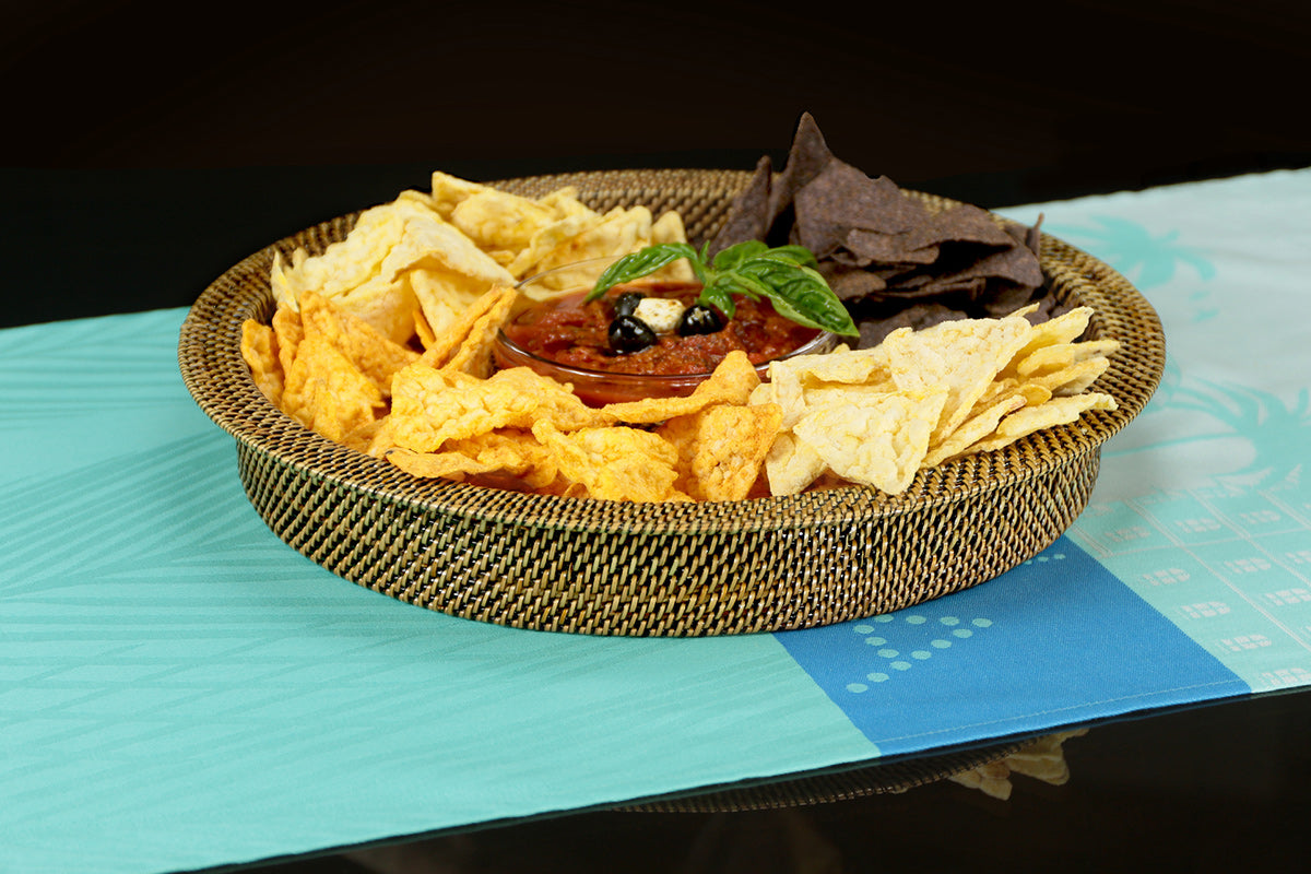 Chip And Dip Includes Round Glass 16 Oz Dish, 13.75” Diameter by Calaisio