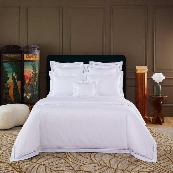 Colisee Bed Collection