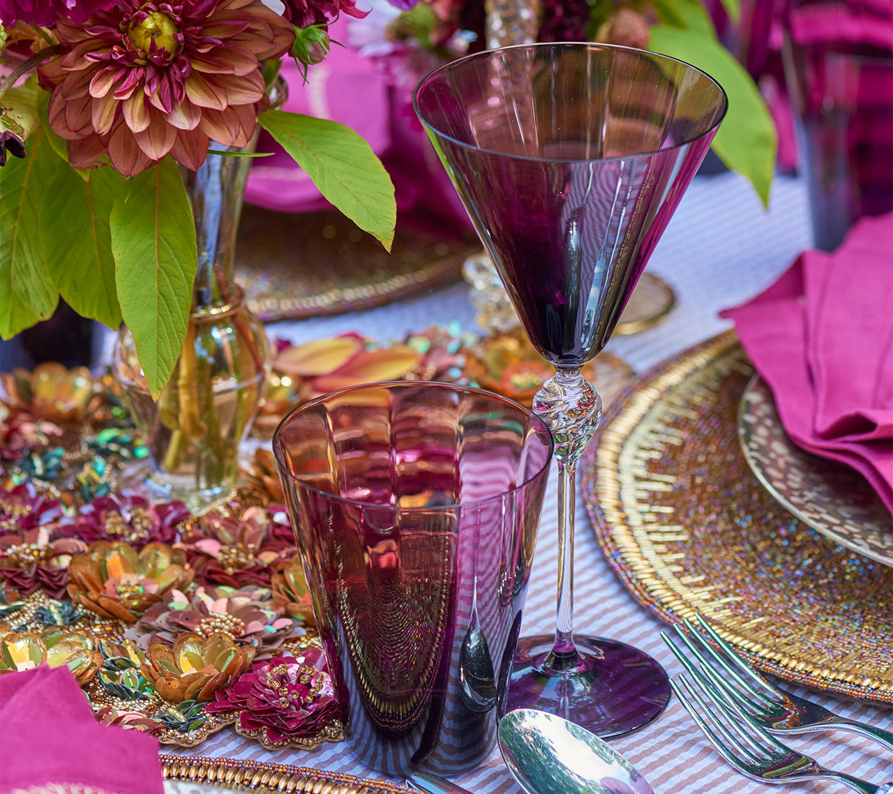 Daphne Wine Glass in Amethyst by Kim Seybert