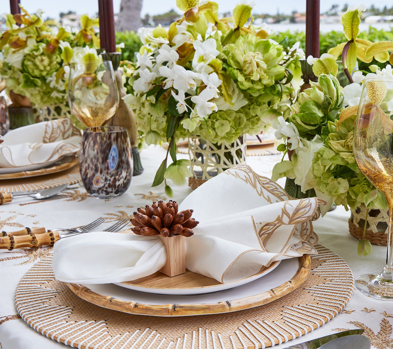 Orion Wine Glass in Gold by Kim Seybert