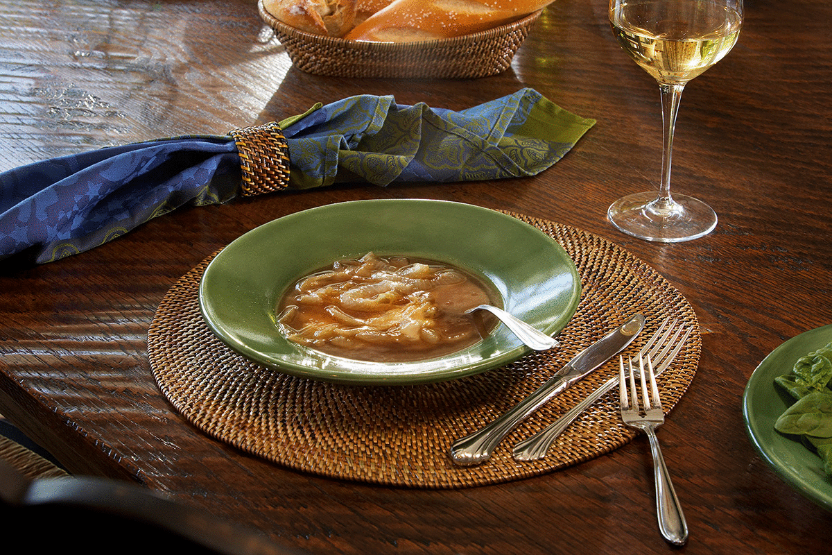 Woven Round Placemat by Calaisio