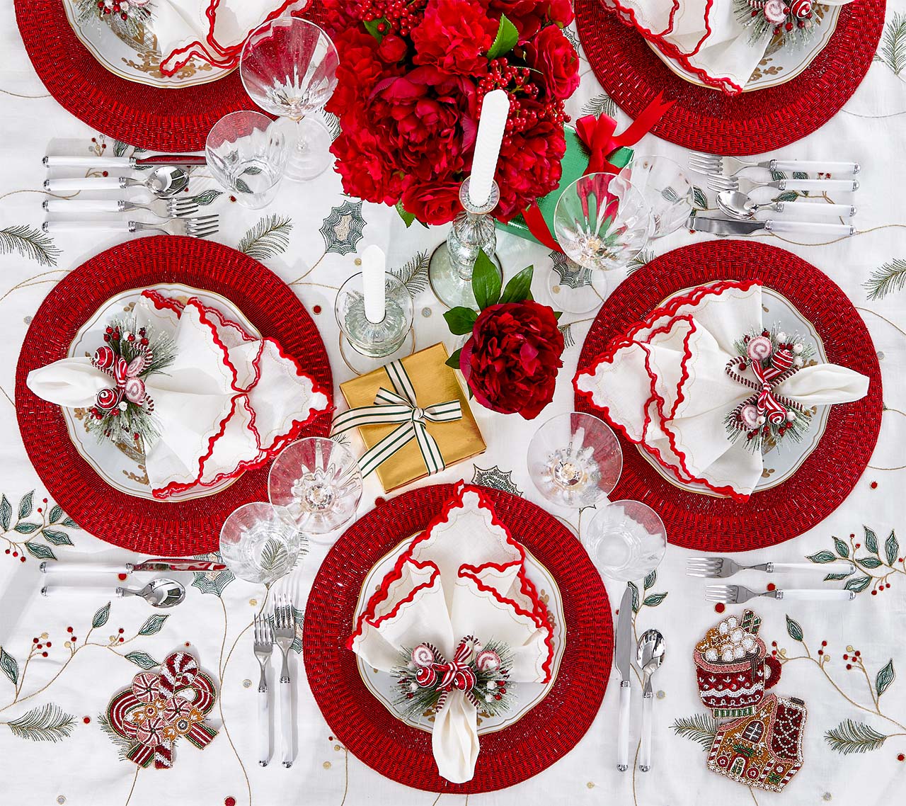 Arches Napkin in White, Red & Gold by Kim Seybert