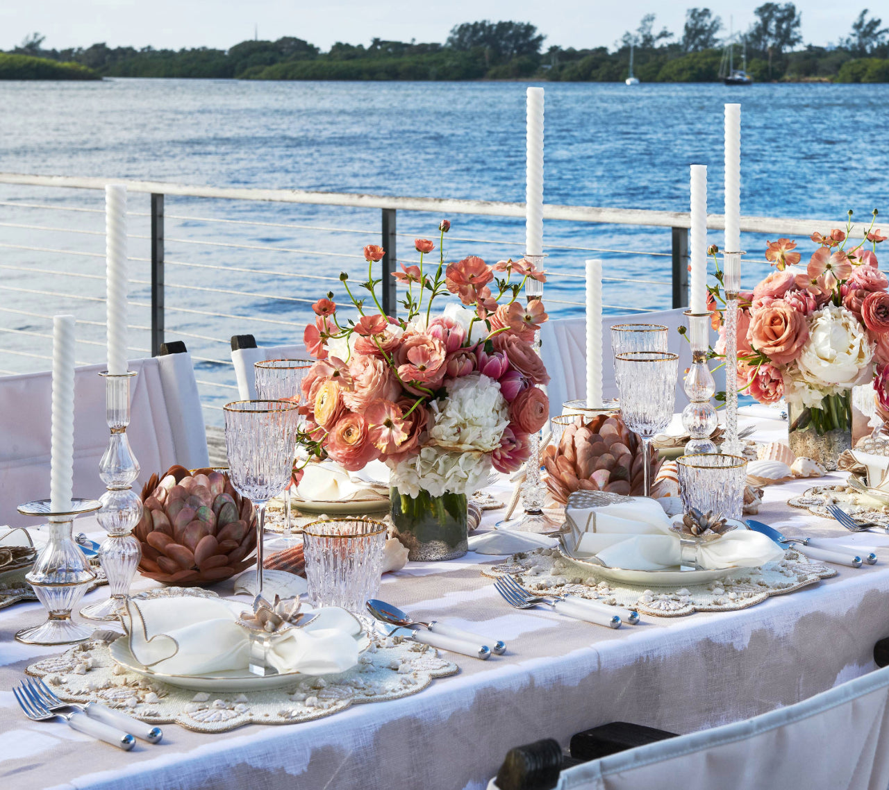 Beachcomber Placemat in Natural, Ivory & Gold by Kim Seybert
