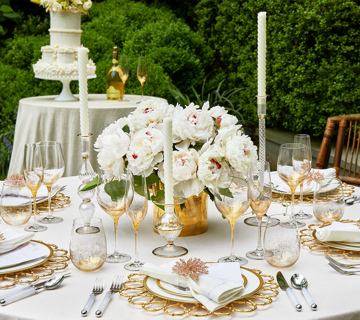 Orion Wine Glass in Gold by Kim Seybert