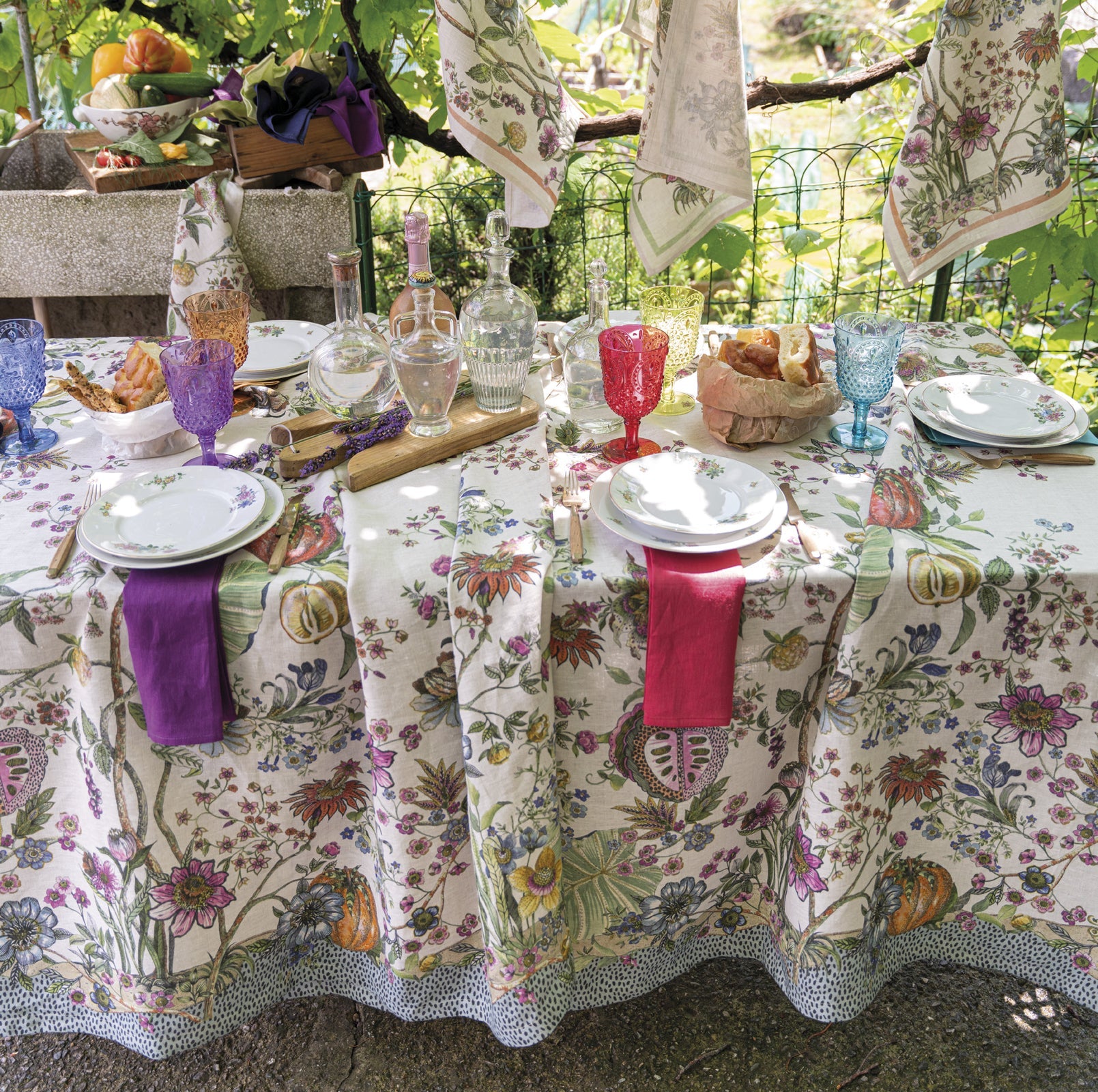 Biloba Table Linens by Tessitura Toscana Telerie