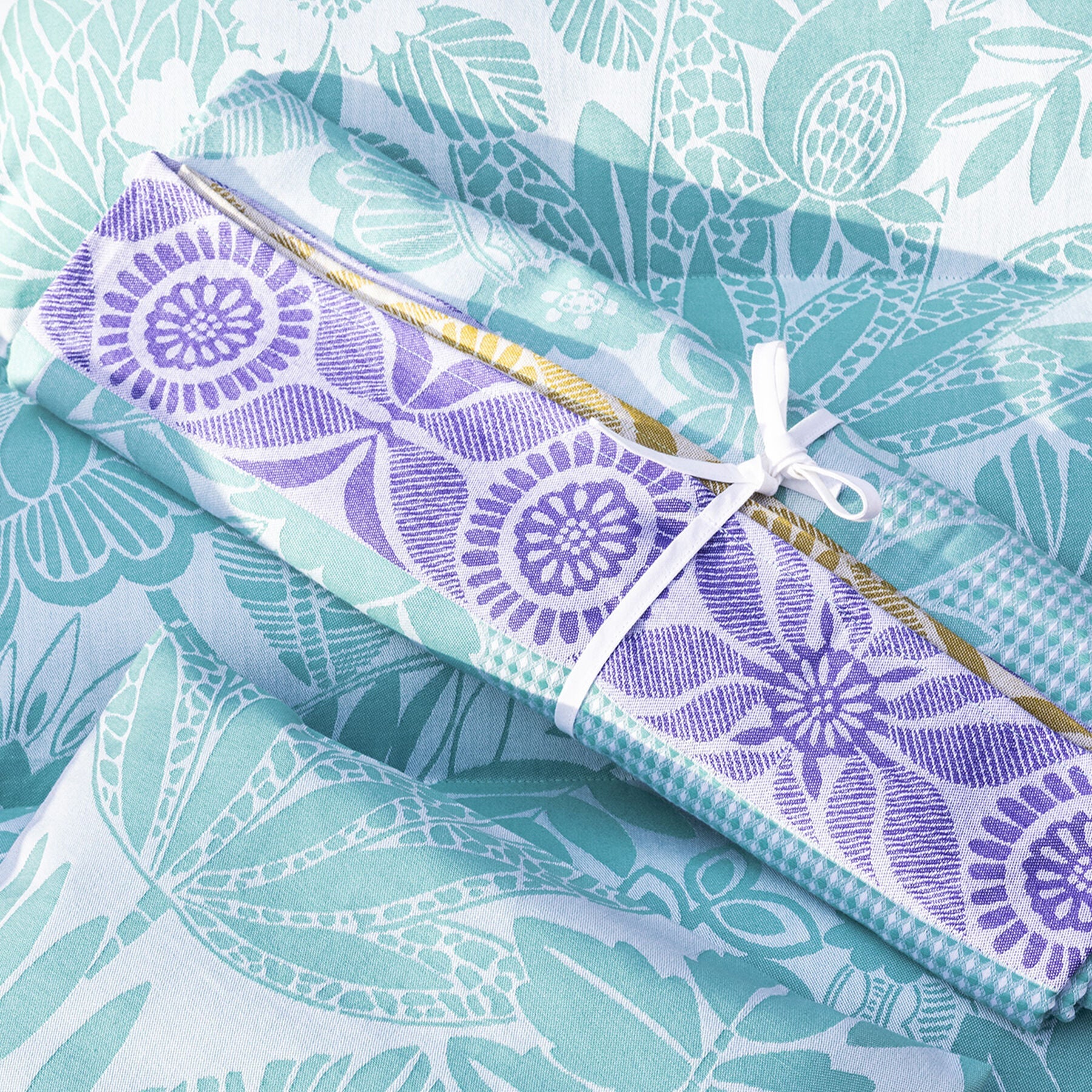 Barbade Cotton Beach Towels by Le Jacquard Francais