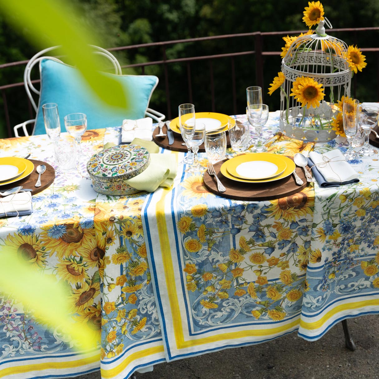 Sungarden Table Linens by Tessitura Toscana Telerie