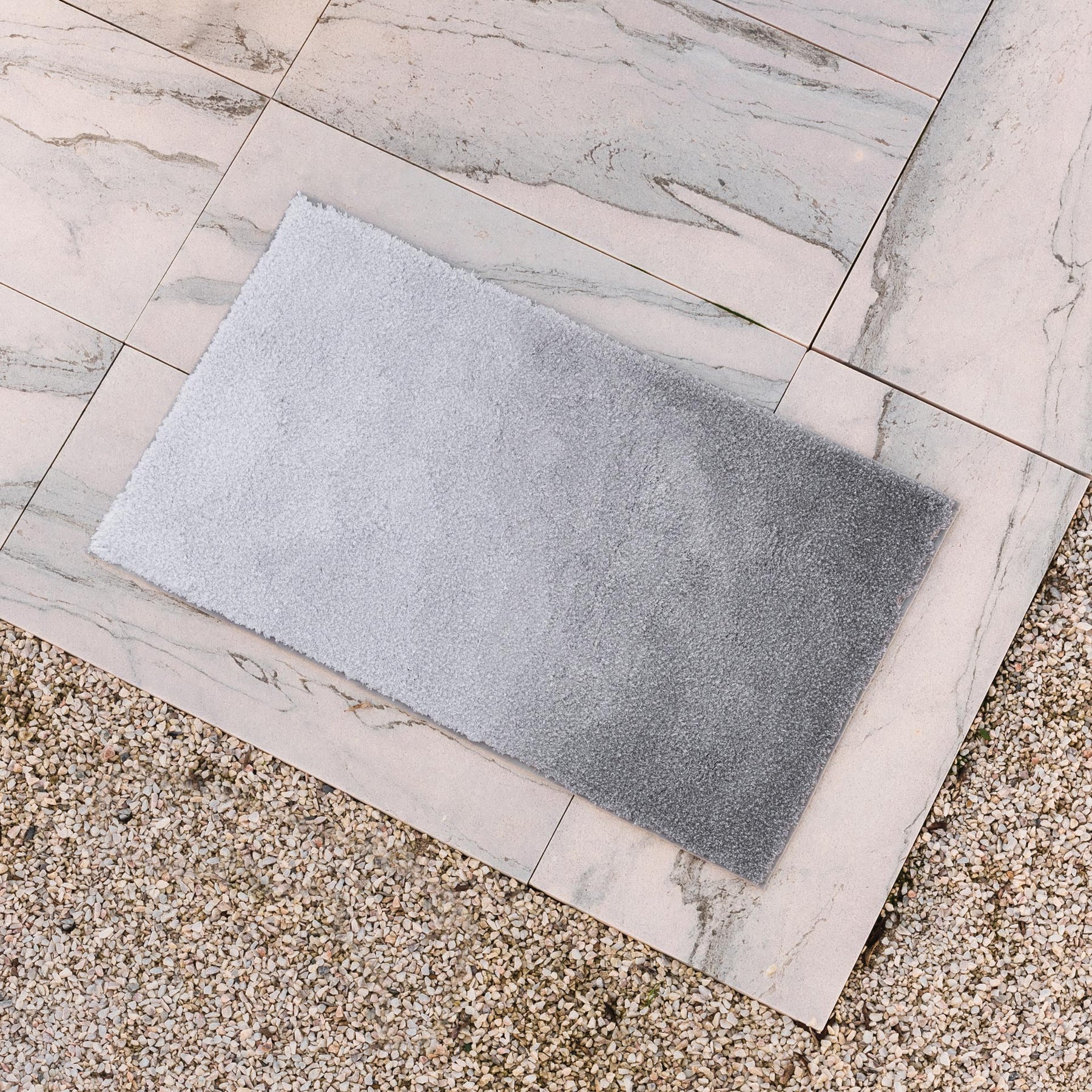 Horizon Bath Rugs by Graccioza
