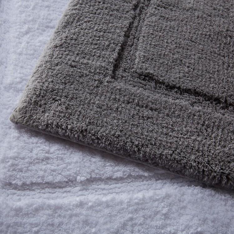 Rhodes Light Grey Bath Mat