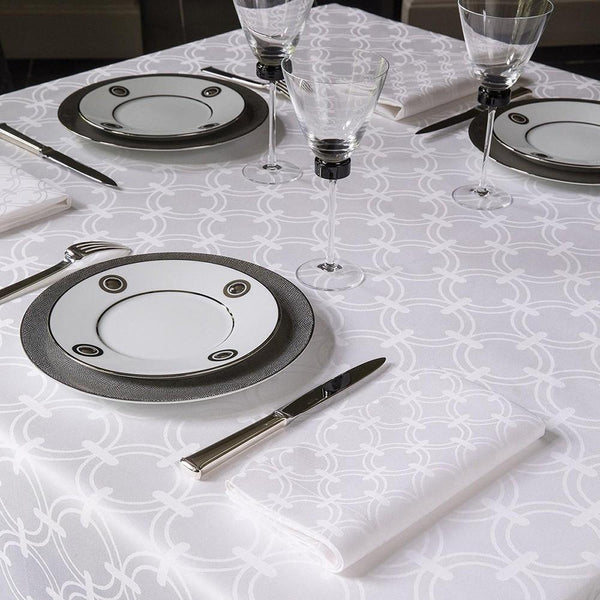 Anneaux Table Linens