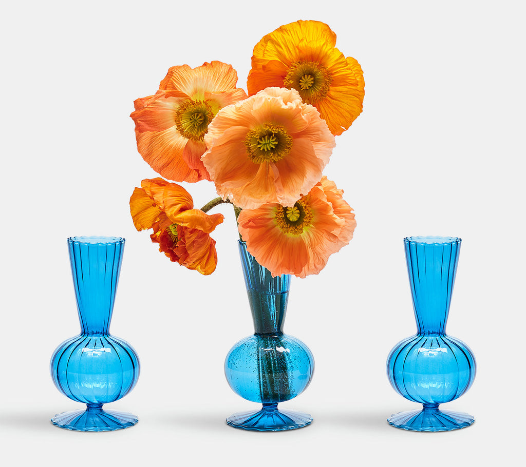 Kim Seybert & Tess Bud Vase in Blue & Pioneer Linens