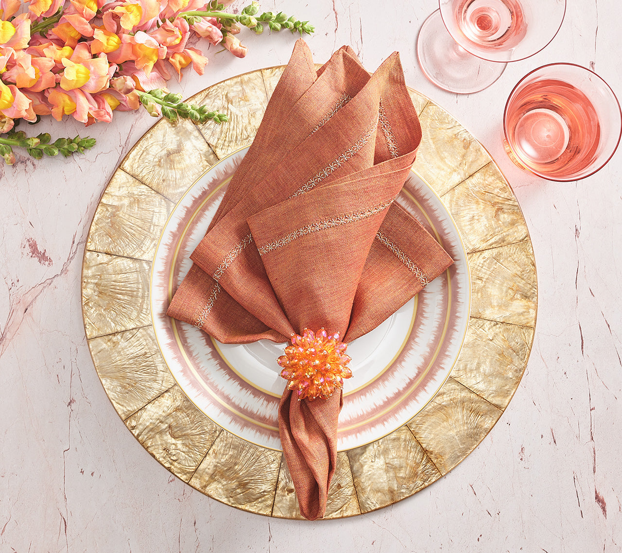 Round Capiz Placemat in Champagne