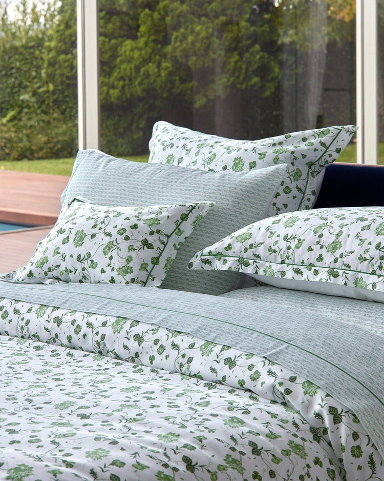 Vila Flor Duvet Cover