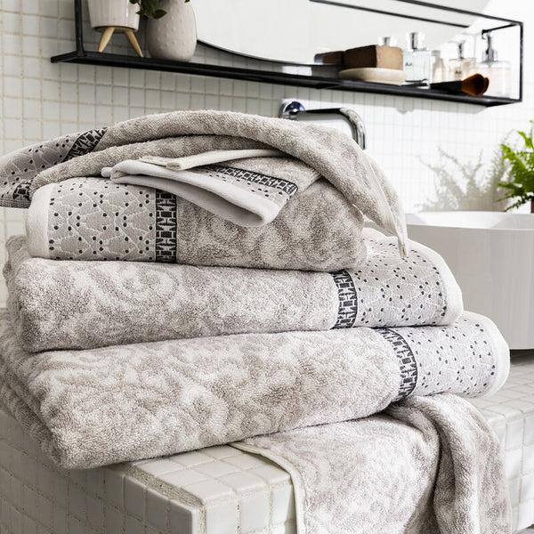 Charme Bath Towels