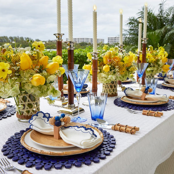 ROUND BAMBOO PLACEMAT IN NAVY BLUE