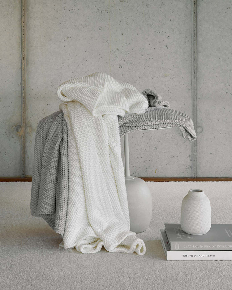 Lilium Throw