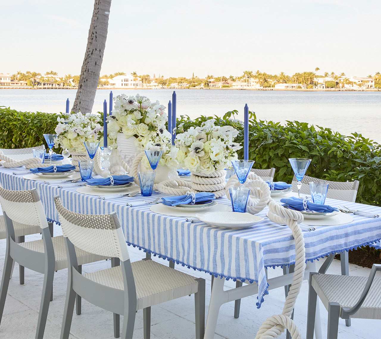 Linea Tablecloth in White & Blue