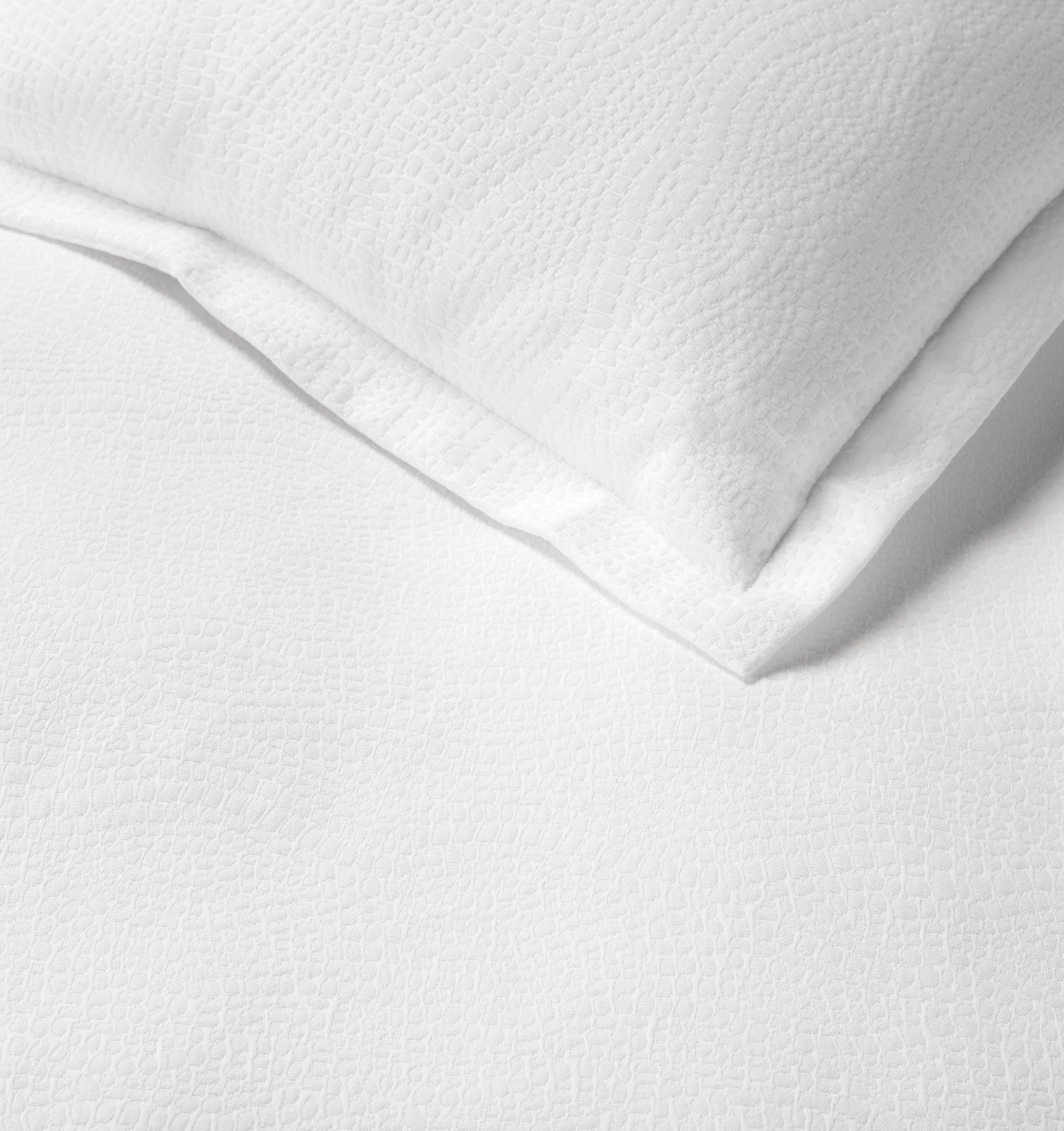 Cobblestones Coverlet by SFERRA