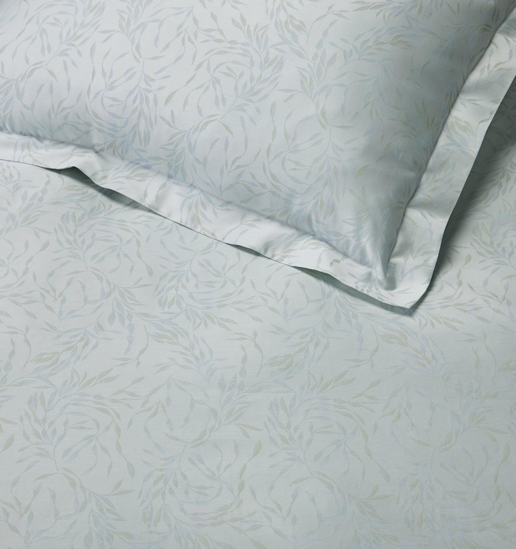 Selini Duvet Covers by SFERRA