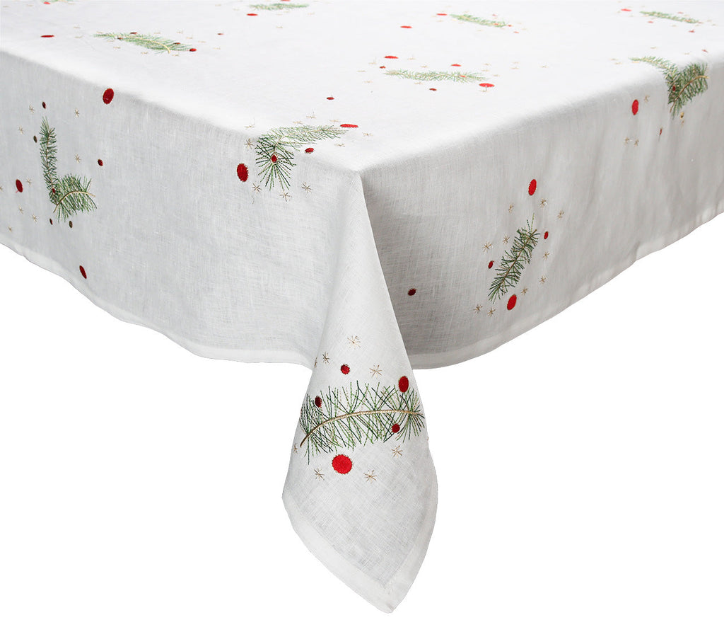 Kim Seybert & Evergreen Tablecloth in White, Red & Green by Kim Seybert ...