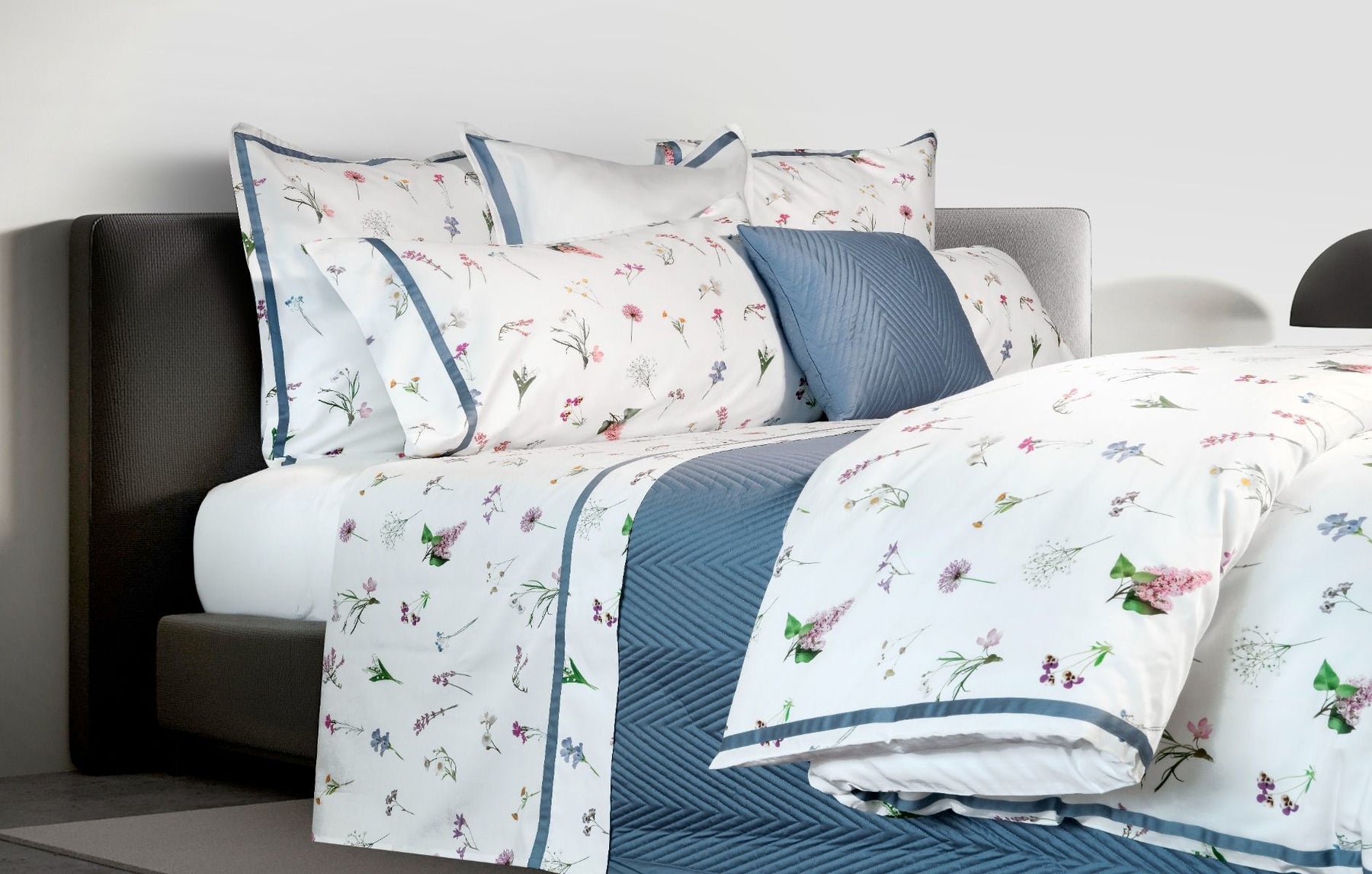 Brezza Duvet Cover by Signoria