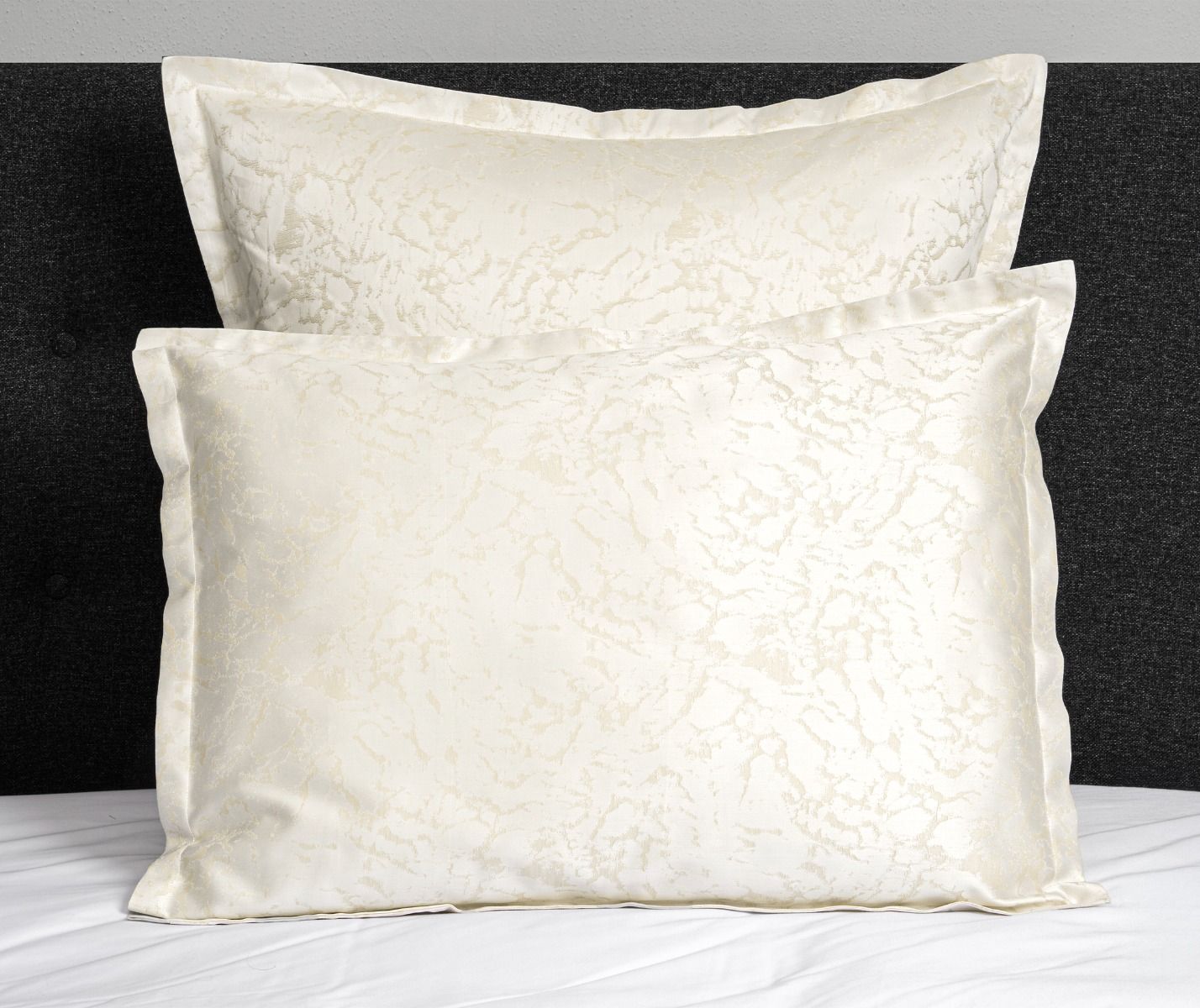 Enna Duvet Cover by Signoria