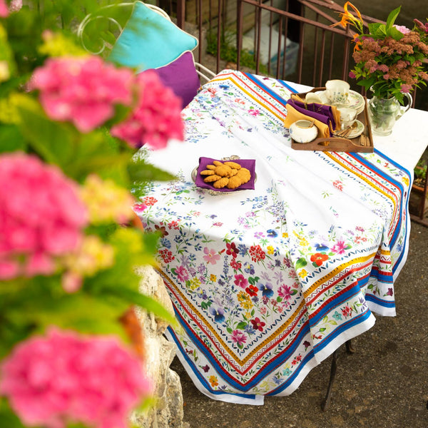 Primula Table Linens