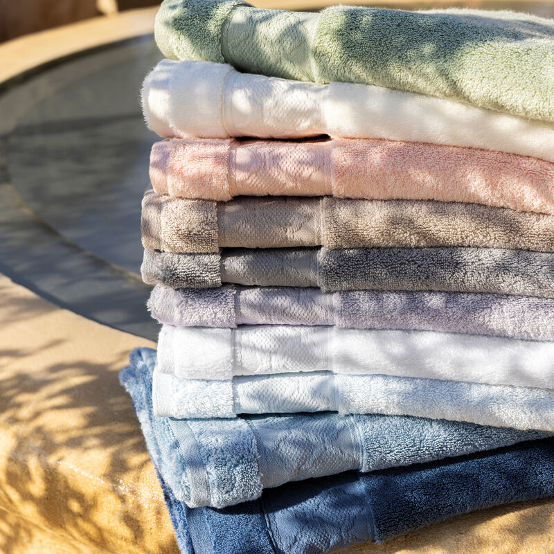 Caresse Bath Towels by Le Jacquard Francais