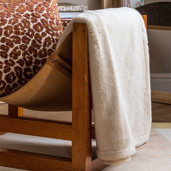 Frisson Throw