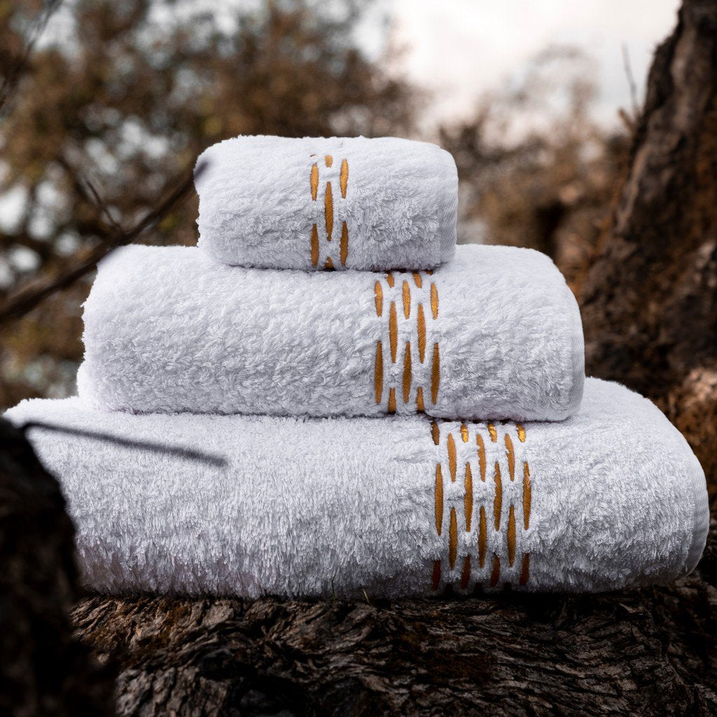 White bath towels with gold trim sale