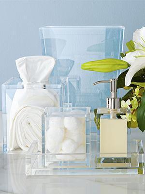 Solid Ice Vanity Set in Clear