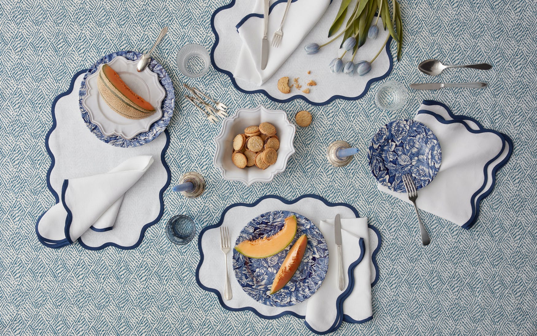 Scallop Placemats and Napkins