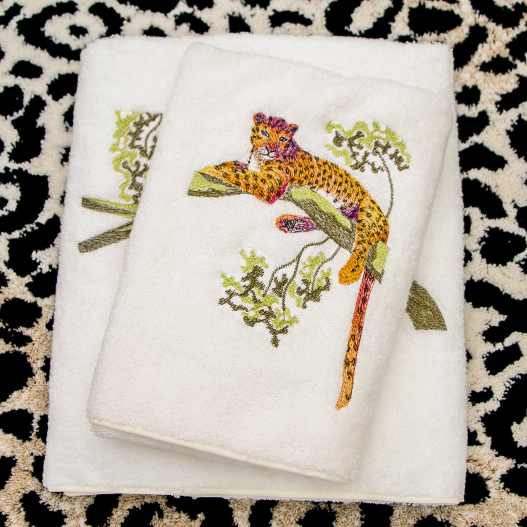 Tree Jaguar On Ivory Towels - Pioneer Linens