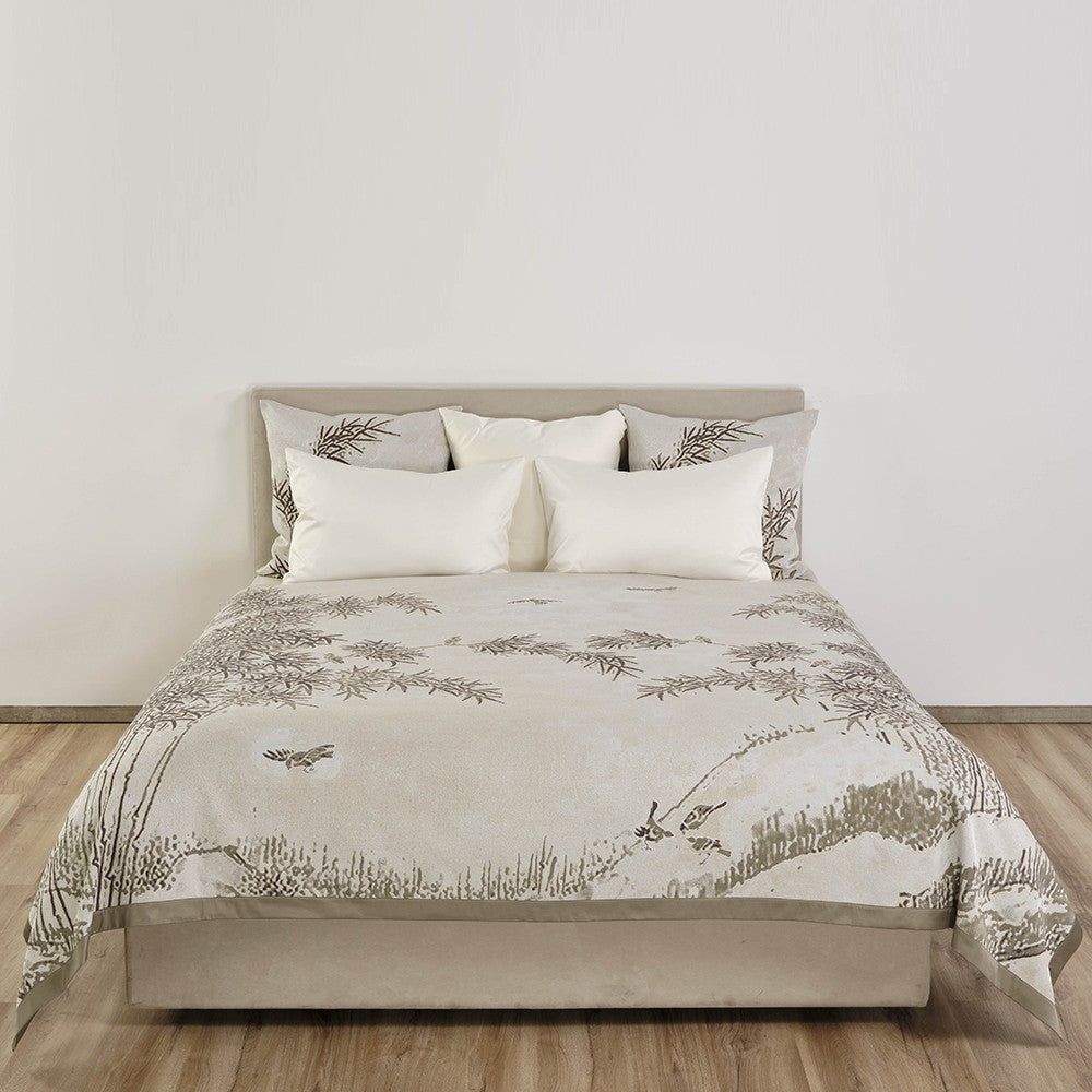 Estampe Bed Cover by Celso de Lemos
