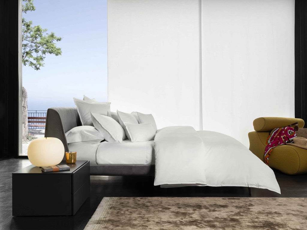 Signoria & Lineare Percale Bed Linens By Signoria di Firenze & Pioneer Linens