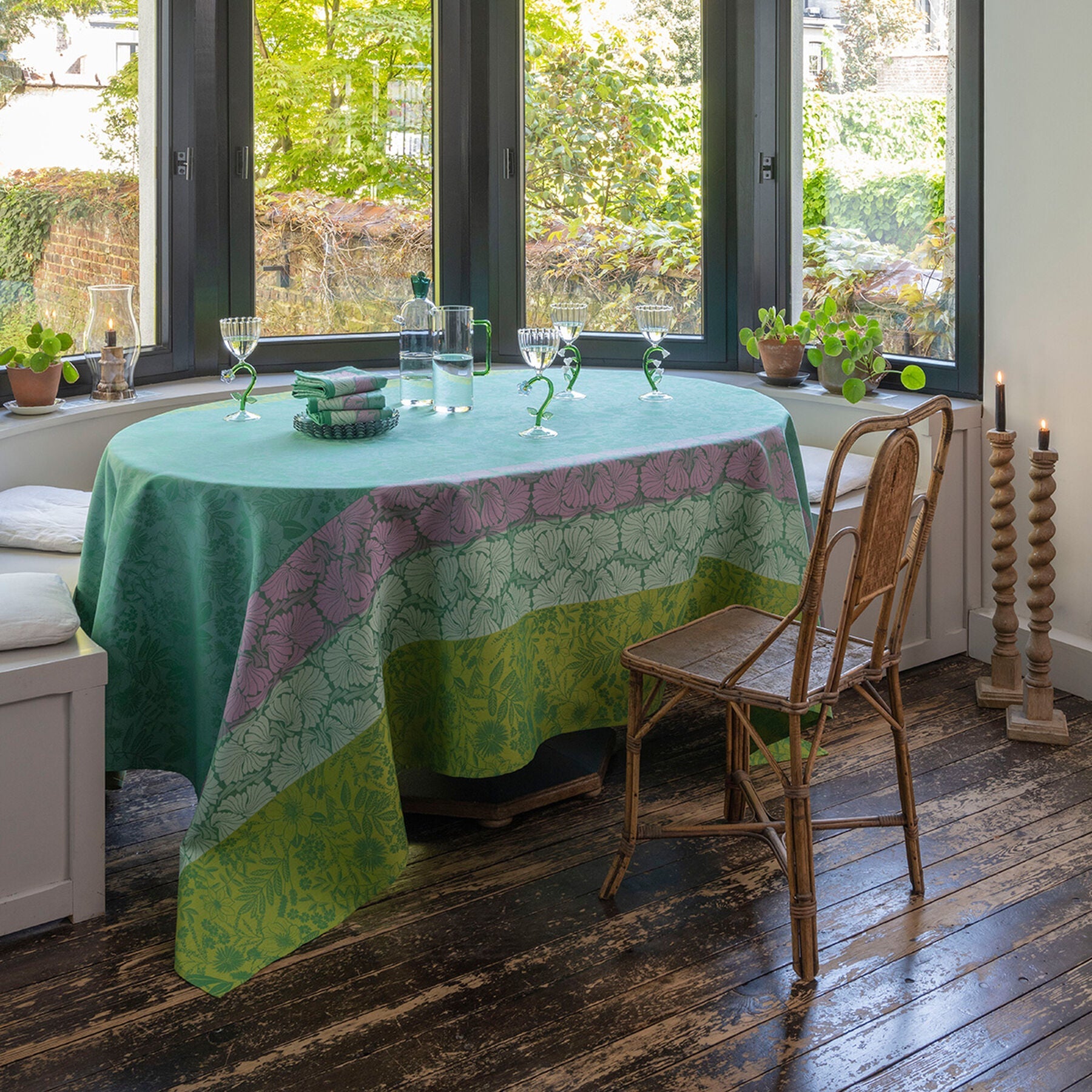 Cottage Table Linens