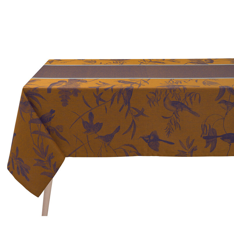 Voliere Table Linens